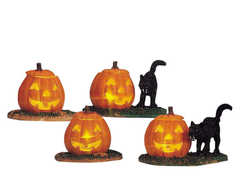 pumpkin様 Gothic Toile Pumpkin | Grandin Road